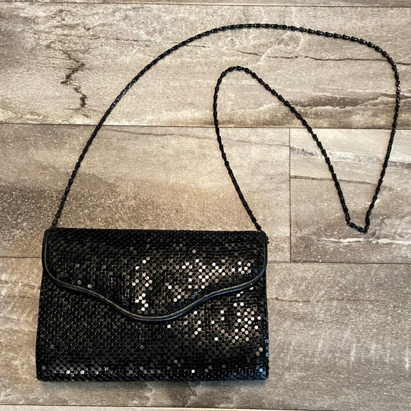 Vintage Handbags - VINTAGE Black Metal Mesh Crossbody Bag